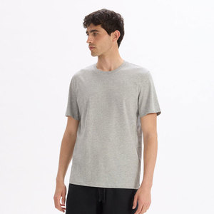 T-shirt formel pour homme en maille respirante de qualité supérieure, col roulé, coupe classique, 100 % coton, vente en gros d'usine, personnalisable - Product Image 1