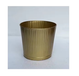 ถังขยะโลหะตกแต่งทำมือ 100% สำหรับห้องรับแขก ถังขยะเคลือบเงาคุณภาพดี ทนทาน - Product Image 4