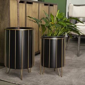 Wall Planters Round Metal Powder Coated Hanging <b>Bracket</b> <b>for</b> Garden Outdoor Use - Product Image 2