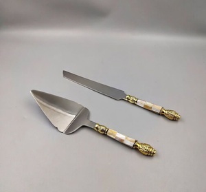 Excellent Quality Cake Server Set 18/8 Stainless Steel With <b>Gold</b> PVD handle Spoon Fork <b>Mirror</b> Polish Tableware Cake Server Set - Product Image 4