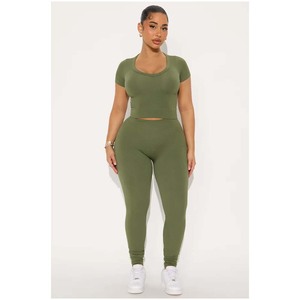 Women's 2 Piece Yoga <b>Set</b> Scoop Neck Short Sleeve Crop <b>Top</b> High Waist <b>Leggings</b> Solid Color - Product Image 6