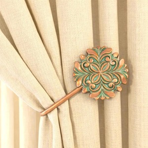 Gancho Decorativo Moderno para Cortinas, Organizador Elegante para Sujetar Cortinas y Realzar Interiores, de la India - Product Image 3