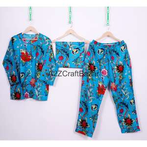 Conjunto de Pijama para Mujer con Estampado Floral, 100% Algodón, Cintura Elástica, Mangas Tres Cuartos, Largo Completo, Suave y Lujoso - Product Image 1