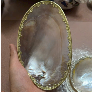 Rare Large 30cm Natural Shell Plate featuring Rainbow Gold, <b>White</b>, and Black Luster with Exquisite Silver Plating Luxury Style - Product Image 4