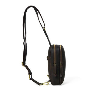 Bolso de Pecho de Cuero de Grano Completo con Múltiples Compartimentos para el Trabajo, Viajes y la Vida Diaria a un Precio Razonable - Product Image 3