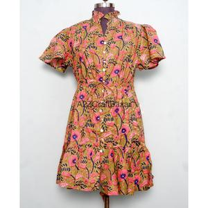 Vestido Corto de Algodón Puro para Mujer, Cuello en V, Estampado de Palmeras Hecho a Mano, Estilo Minimalista, Informal, para Fiestas - Product Image 2