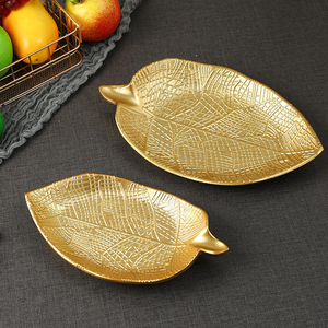 Plato de servir de latón con forma de hoja, hecho a mano, pulido, elegante, vajilla decorativa de primera calidad al mejor precio - Product Image 4