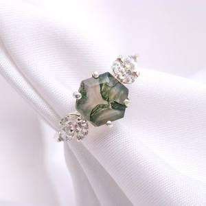 Bague Hexagonale en Agate Mousse Naturelle, Argent Sterling 925, Certifiée IGI, Bijou Minimaliste Fait Main en Pierre Précieuse, Cadeau de Fiançailles ou de Guérison - Product Image 5