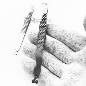 Pinzas para Extensión de Pestañas RMI, Nuevas y Más Vendidas, Pinzas para Volumen y Extensión de Pestañas, 2 Piezas, Plateado Mate, Empaque Sostenible - Product Image 6