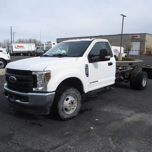 Tracteur routier poids lourd longue portée 6x4 avec cabine couchette diesel pour le transport de marchandises en vrac - Product Image 1