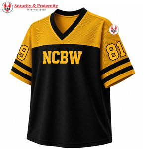 เสื้อยืดชมรมนักศึกษา NCBW แบบกำหนดเอง ปักโลโก้ด้านหน้า สีดำและสีทอง แขนสั้น ผ้าโพลีเอสเตอร์ เสื้อผ้าสไตล์กรีก - Product Image 3