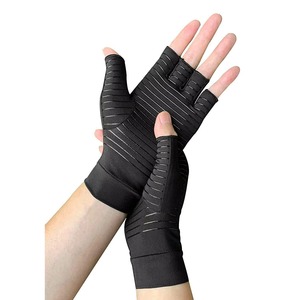 Gants demi-doigts en maille respirante unisexe pour l'été, en polyester et lycra, à enfiler - Product Image 5