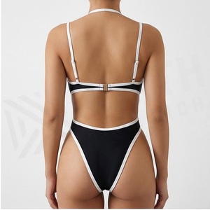 Ensemble de bikini contrasté noir et blanc pour femmes, haut triangle à col halter, bas string, décor perlé, maillot de bain en spandex et nylon - Product Image 2