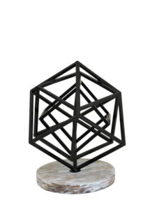Escultura Moderna de Metal de Aluminio con Diseño Geométrico Abstracto sobre Base de Madera Envejecida - Adorno Artístico Contemporáneo de Cubo de Alambre para Decoración de Escritorio - Product Image 1
