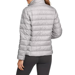 Blouson matelassé élégant pour femme avec matériau extérieur respirant, coupe ajustée pour un confort accru, service de vente en gros disponible - Product Image 3