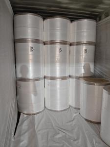 Tissu non tissé en polypropylène hydrophile doux à 100 %, matériau de couche supérieure pour couches bébé SSMMS, absorbant l'humidité, antibactérien - Product Image 1