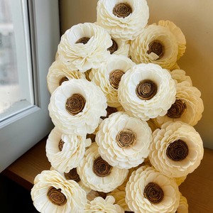 VADEE SOLA WOOD FLOWER White Ranunculus Style <b>Reed</b> <b>Diffuser</b> Flower Bundle Replacement Handmade Sustainable Dried <b>Reed</b> <b>Diffuser</b> - Product Image 4