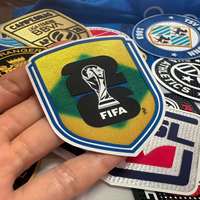 Étiquettes personnalisées en caoutchouc silicone Tatami en gros pour logo de club de football, marque de vêtements, étiquette thermocollante