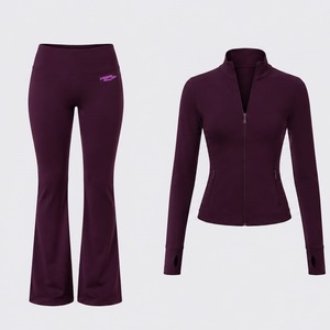 Conjunto de Yoga para Mujer con Logotipo Personalizado, 2 Piezas, Top de Manga Corta con Cierre y Leggings de Cintura Alta, Ropa Deportiva para Gimnasio y Entrenamiento - Product Image 5