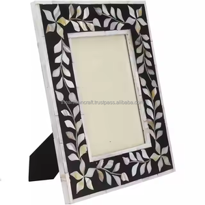 Mother of <b>Pearl</b> Hand-painted Eco-Friendly <b>Photo</b> <b>Frame</b> with Customized Design for Home Decoration - Product Image 2