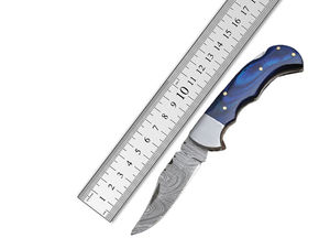 Couteau de poche Damas avec lame affûtée avec précision, couteau pliant Damas fait main avec manches en bois naturel - Product Image 5