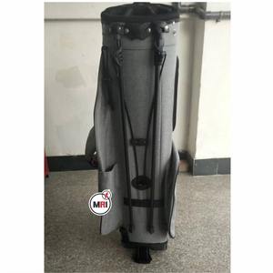 Sac de golf de luxe personnalisé noir et gris en cuir et polyester, neuf, de haute qualité, avec support, pour le dimanche de golf - Product Image 3