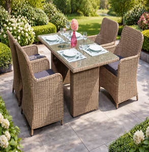 Juego de Mesa de Comedor de Ratán PE Moderno, Resistente a la Intemperie, Diseño Elegante para una Experiencia Gastronómica al Aire Libre - Product Image 1