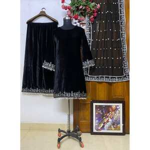 Ensemble haut et bas pour femmes de marque avec dupatta pour les occasions spéciales - Product Image 1