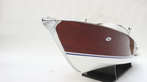 SUPER RIVA TRITONE - Modelo de Lancha Rápida de Madera Hecho a Mano por Fabricante Vietnamita, Pulido y Pintado - Product Image 6