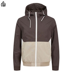 เสื้อแจ็คเก็ตกันลมสำหรับผู้ชาย ผ้าแคนวาสน้ำหนักเบา ไนลอนสไตล์เรโทร แห้งเร็ว กันน้ำ กันลม เป็นมิตรกับสิ่งแวดล้อม เสื้อผ้าแนวสตรีท รับผลิตแบบ OEM - Product Image 4