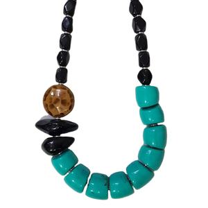 Collier en résine fait main avec perles personnalisées, style tendance pour les fêtes, haute qualité, unisexe, en provenance d'Inde - Product Image 1