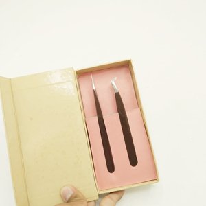 Pince à cils marron avec revêtement pour soins personnels, pose et retrait de faux cils, ensemble de pinces à cils - Product Image 2