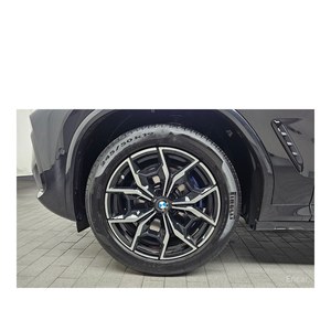 BMW X4 XDrive20i M Sport 2023 con Caja de Cambios Automática, Volante a la Izquierda, Cámara Trasera, 31,855 km - Product Image 5