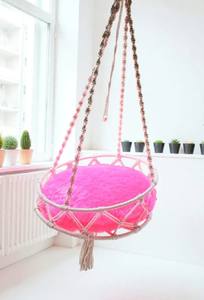 Hamac pour animaux de compagnie en macramé tissé à la main : lit pour chat bohème avec insert en coussin fourré, balançoire en corde de coton - Product Image 3