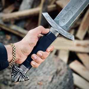 Épée viking professionnelle en acier Damas forgé à la main avec fourreau en bois, style médiéval nordique, lame de guerrier - Product Image 3