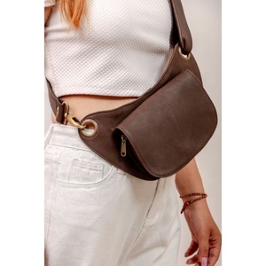 Riñonera unisex de viaje de diseñador de cuero vintage genuino con muchos bolsillos y cremallera más cerca para uso diario - Product Image 2