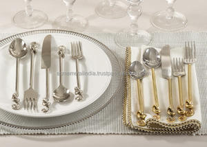 Ensemble de couverts en or faits à la main en acier inoxydable avec poignée en laiton parfait pour la vaisselle de cuisine et l'ensemble de vaisselle hôtelière - Product Image 3