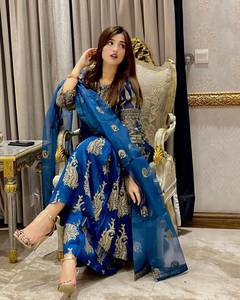 Traje de seda paquistaní de diseño moderno al por mayor, ropa de trabajo de algodón interior bonito Salwar para bodas, compromisos y fiestas - Product Image 2