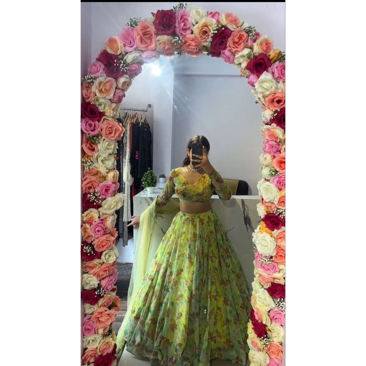Самая Красивая новейшая элегантная одежда с цветочным принтом Lehenga Choli