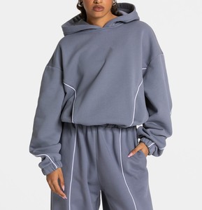 Conjunto de chándal de invierno para mujer, de alta calidad, de moda, holgado, con capucha, ribete en contraste, manga larga y hombros caídos - Product Image 3