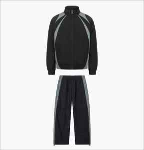 Ensemble coupe-vent court pour homme 2026 – Ensemble short et veste coupe-vent en nylon personnalisé OEM international pour homme - Product Image 1