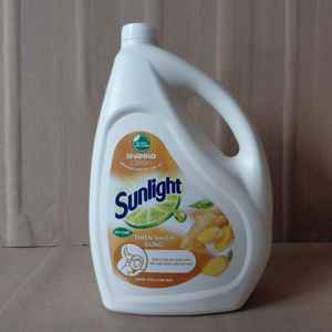 น้ำยาล้างจานซันไลท์ กลิ่นขิง 3.6 กก. สูตรรักษ์โลก กลิ่นมะนาว พร้อมส่วนผสมเข้มข้นสำหรับใช้ในครัว - Product Image 2
