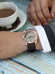 นาฬิกาควอตซ์ <span class=keywords><strong>TOMI</strong></span> T098 สำหรับผู้ชาย สายหนังคุณภาพสูง หน้าปัดกระจก นาฬิกาข้อมือ <span class=keywords><strong>ราคา</strong></span>โรงงาน แฟชั่นสไตล์ธุรกิจ นาฬิกาผู้ชาย - Product Image 5