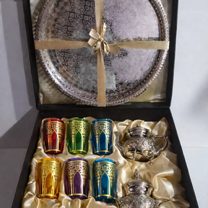 Service à thé marocain, verres, plateau et théière dans un coffret cadeau - Product Image 1