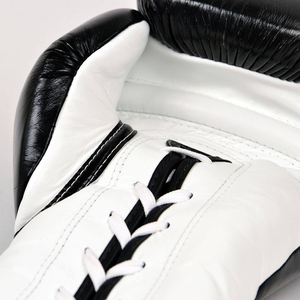 Guantes de Boxeo Fairtex de Cuero Vacuno Auténtico, Estilo Profesional con Cordones, Personalizables, de Alta Calidad para Sparring - Product Image 4
