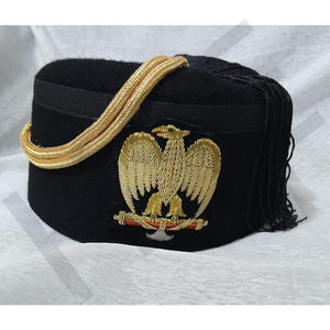 Sombrero Masónico Negro de Grado 32 del Rito Escocés con Bordado de Águila de Dos Cabezas y Borla Dorada - Product Image 2