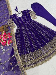Ensemble de robe Anarkali en faux georgette de qualité supérieure pour femmes avec broderie de paillettes, pantalon Chudi et dupatta de créateur - Product Image 2