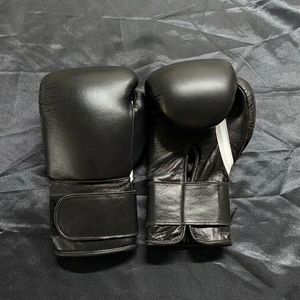 Gants de boxe de style mexicain de haute qualité, personnalisés avec logo, fabriqués en cuir de vachette véritable pour l'entraînement des adultes. - Product Image 2