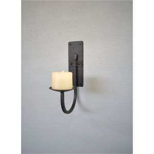 Applique murale en fer forgé artisanal, porte-bougie en métal, style vintage ferme, candélabre suspendu à double bras, support décoratif pour bougies coniques et piliers - Product Image 2