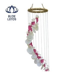 Meilleures ventes : Carillon éolien écologique en coquillages, durable, fait main, style décoration en coquillages, ornement suspendu en fibres océaniques durables, sonore - Product Image 1